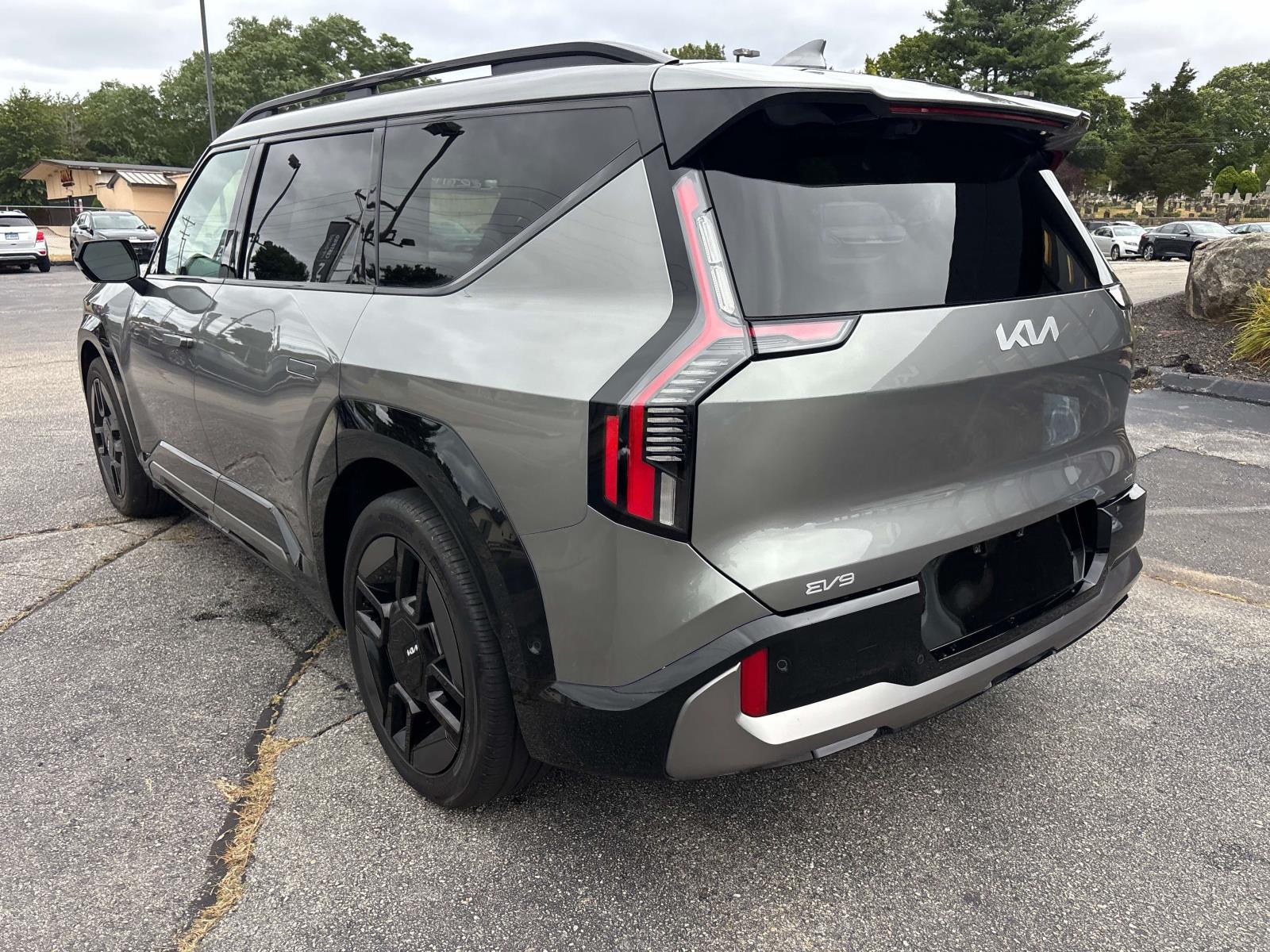 2024 Kia EV9 GT-Line photo 3