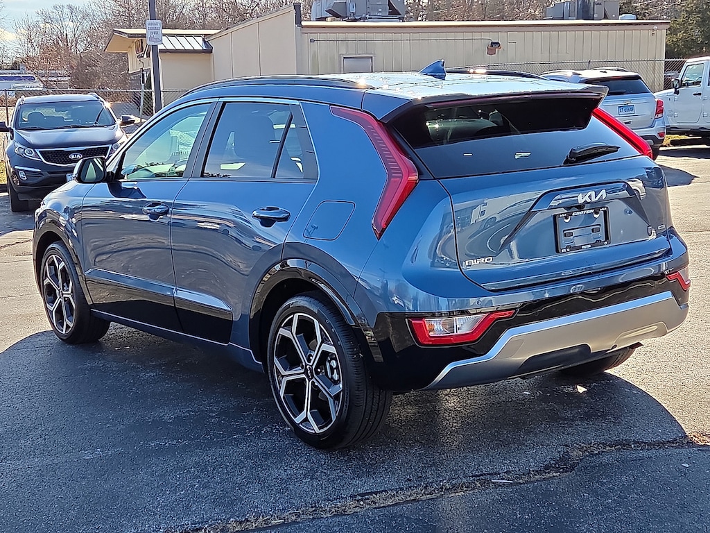 Used 2025 Kia Niro EX Touring WAGON