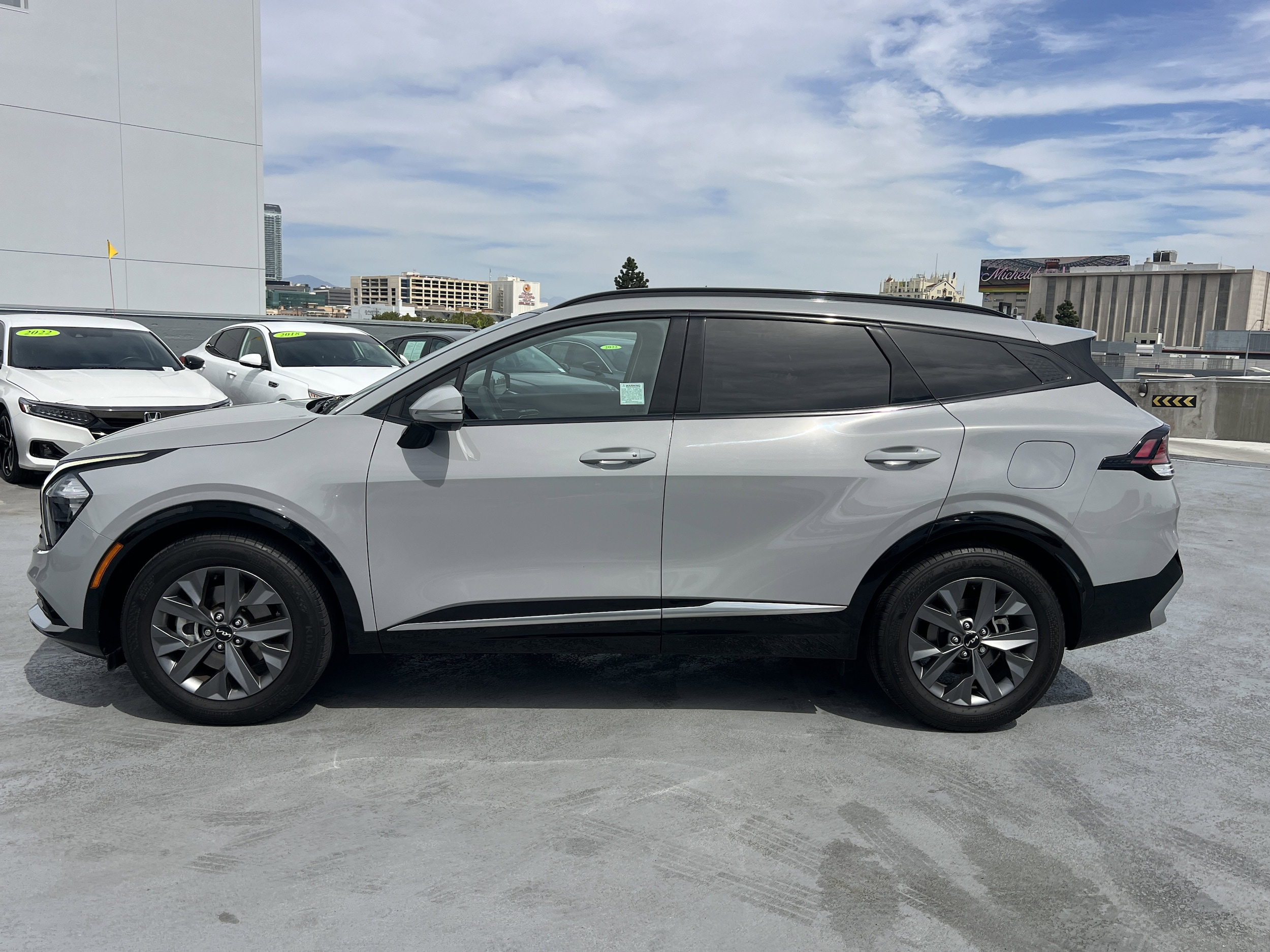 View vehicle photo 3