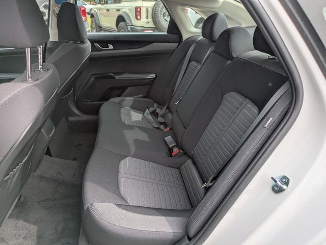 2026 Kia K5 LXS - Photo 12