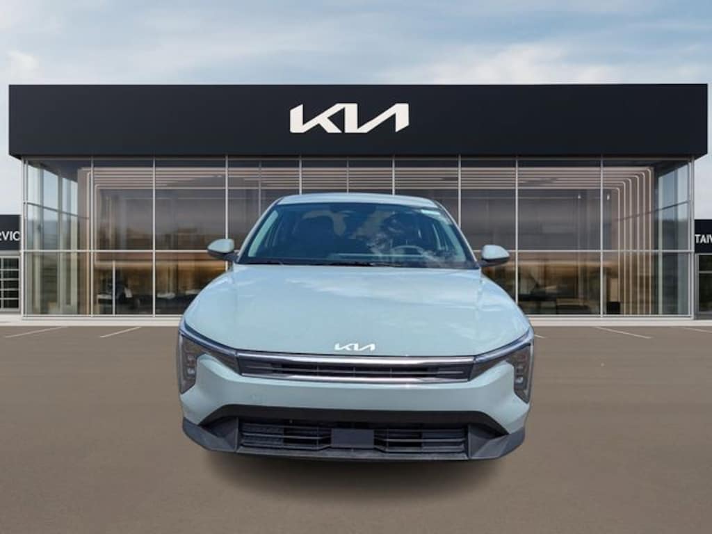 New 2026 Kia K4 LXS Sedan