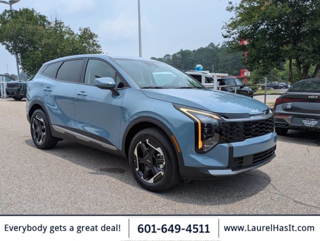 New 2026 Kia Sportage Hybrid S SUV