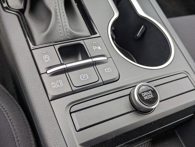2026 Kia K5 LXS - Photo 17