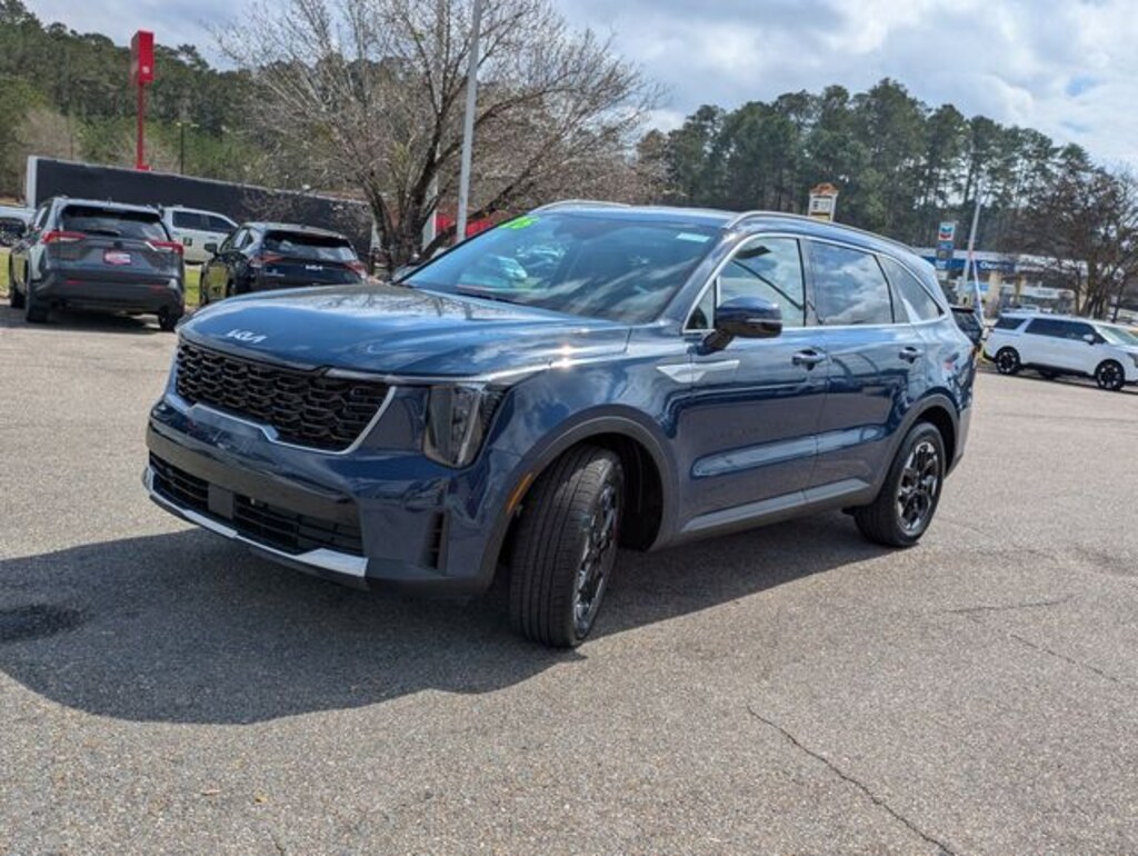 New 2026 Kia Sorento S SUV
