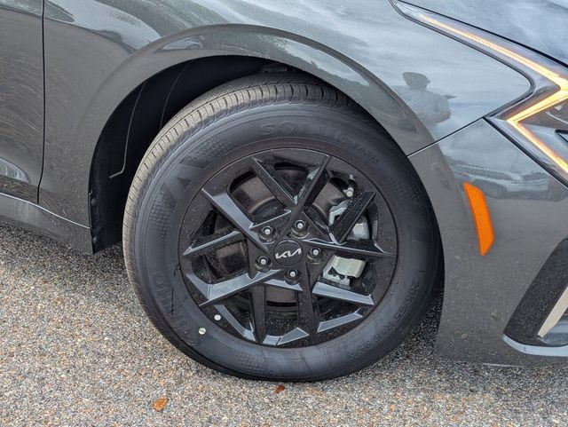 2026 Kia K5 LXS - Photo 10