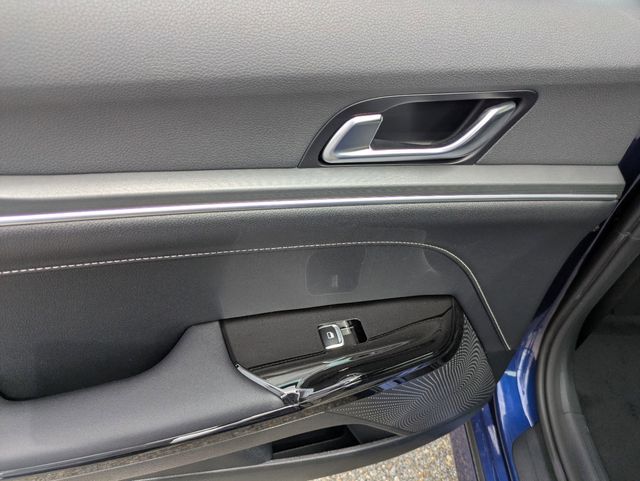 2025 Kia K5 GT-Line - Photo 15
