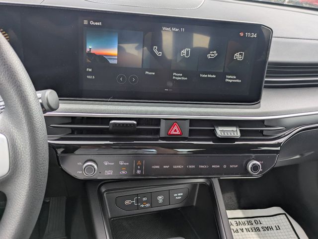 2026 Kia K5 LXS - Photo 16