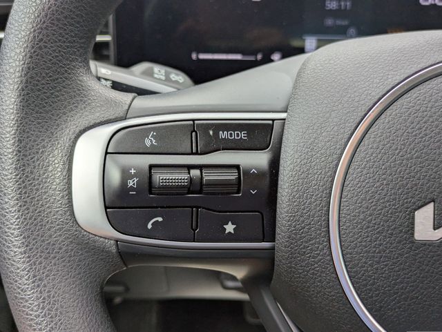 2026 Kia K5 LXS - Photo 19