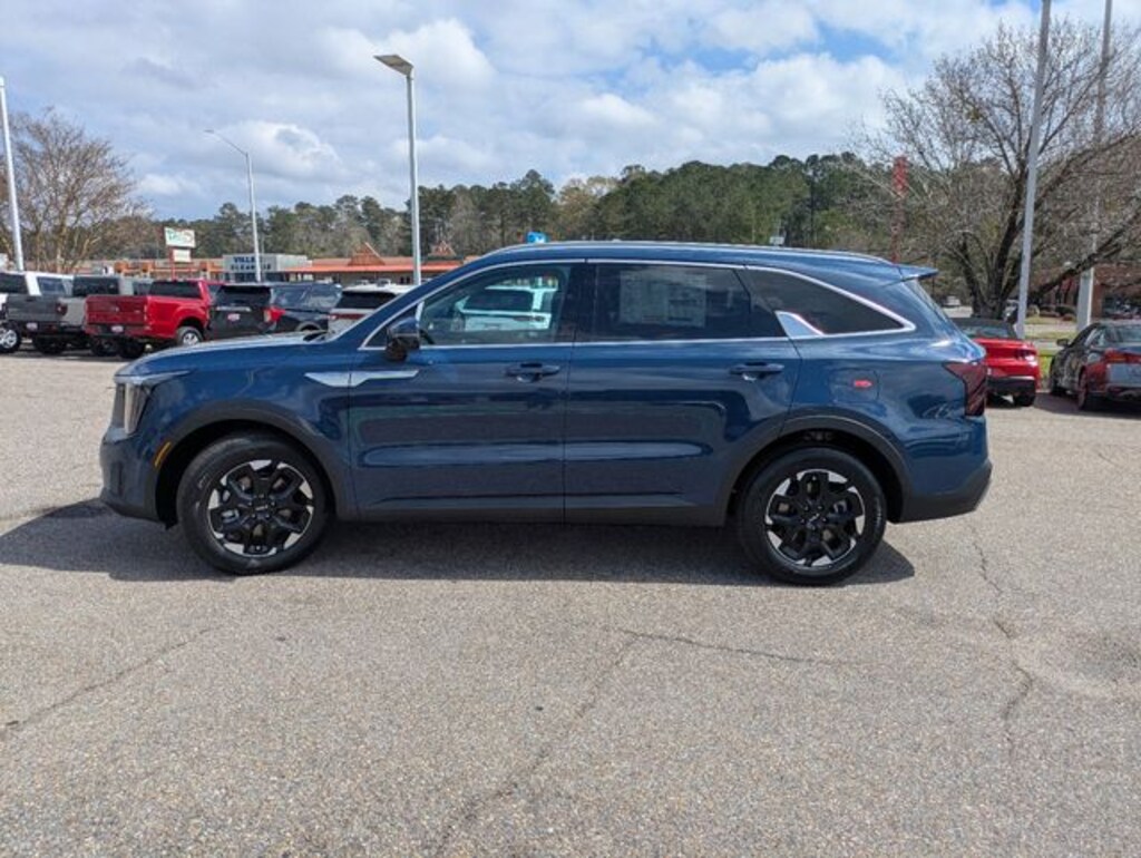 New 2026 Kia Sorento S SUV
