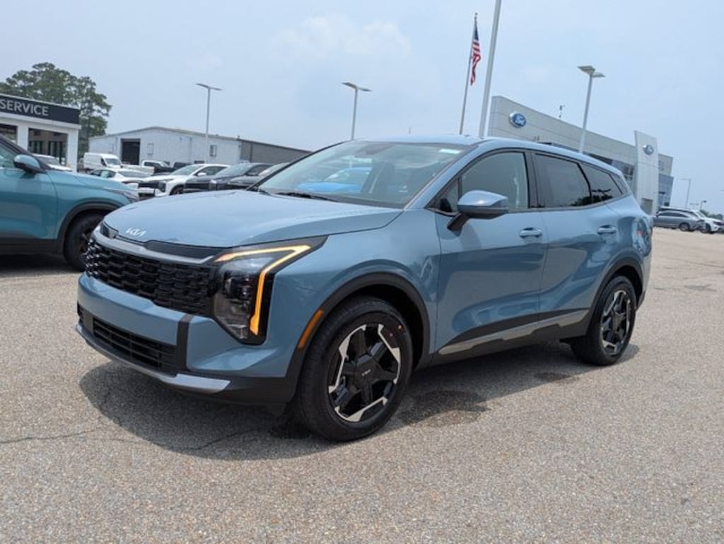 New 2026 Kia Sportage Hybrid S SUV