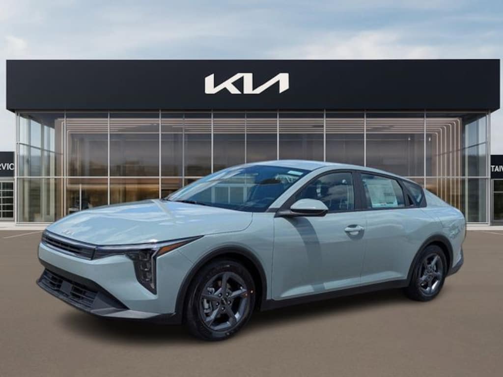 New 2026 Kia K4 LXS Sedan