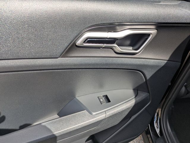 2026 Kia Sportage LX - Photo 14