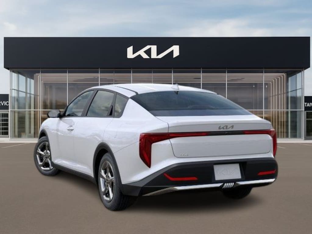 New 2026 Kia K4 LXS Sedan