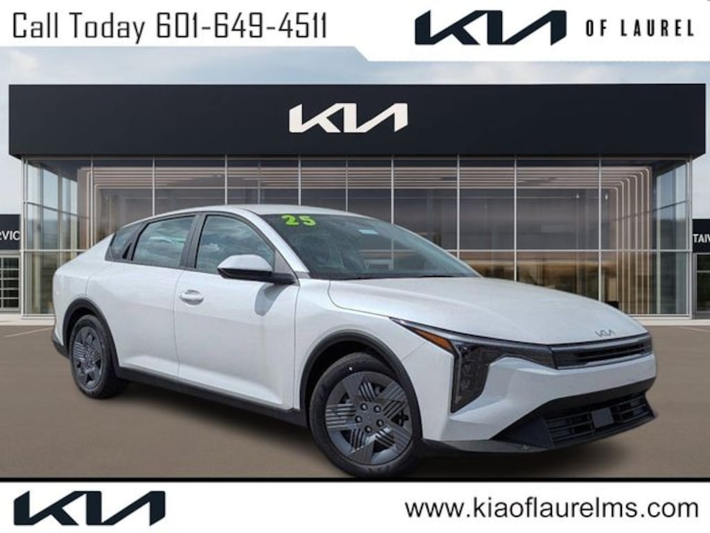 New 2025 Kia K4 LX Sedan