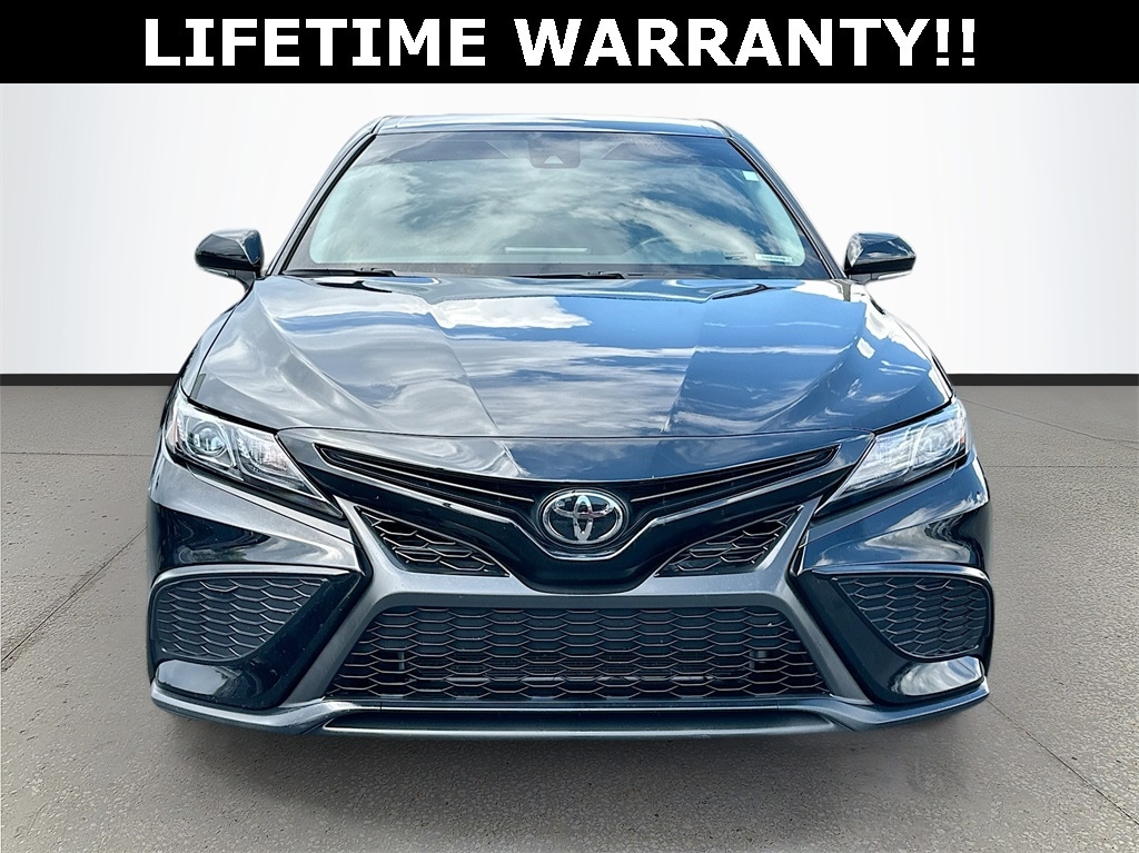 Used 2023 Toyota Camry SE with VIN 4T1G11AK8PU798635 for sale in Leesburg, FL