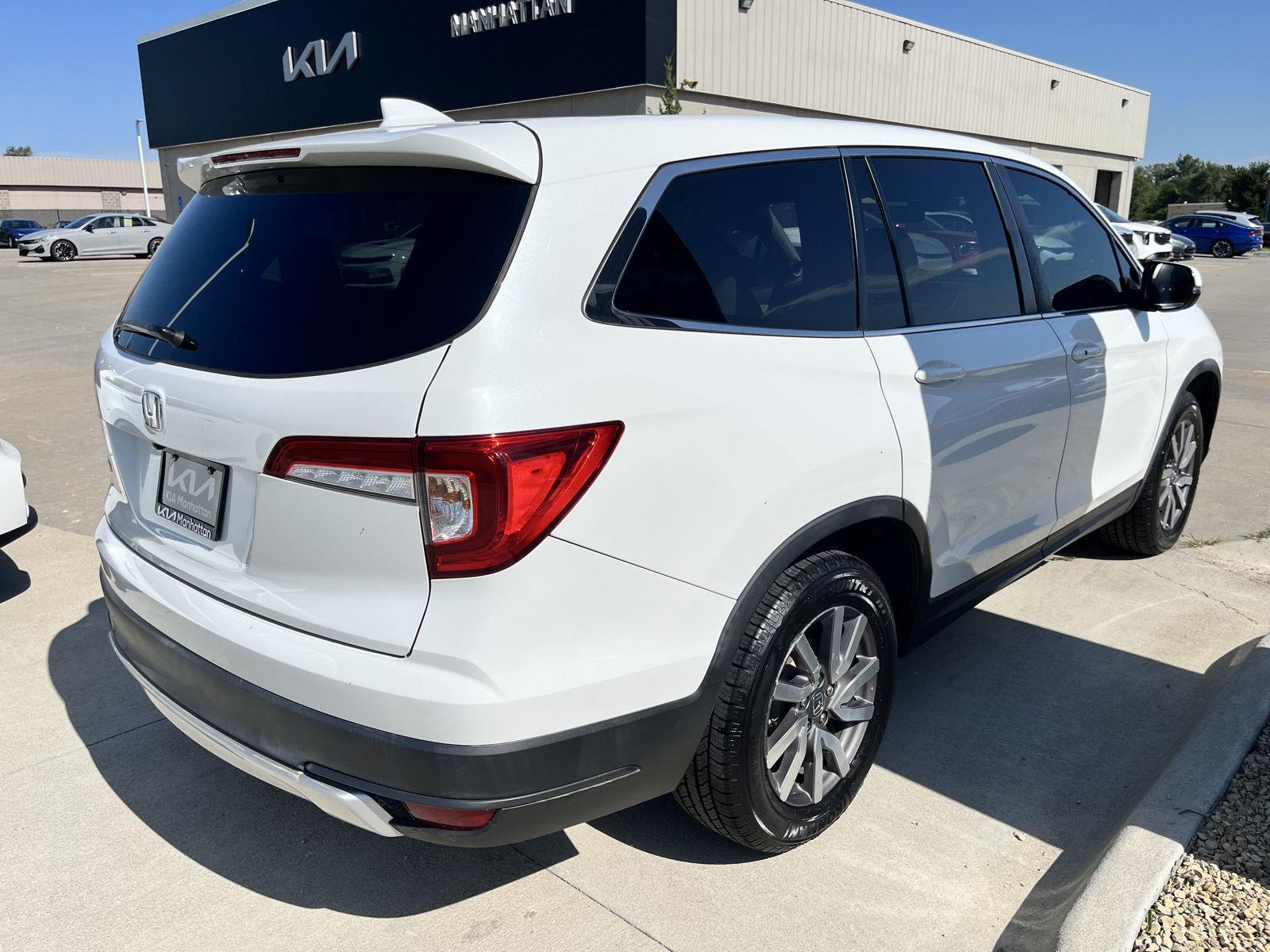 2020 Honda Pilot EX photo 4