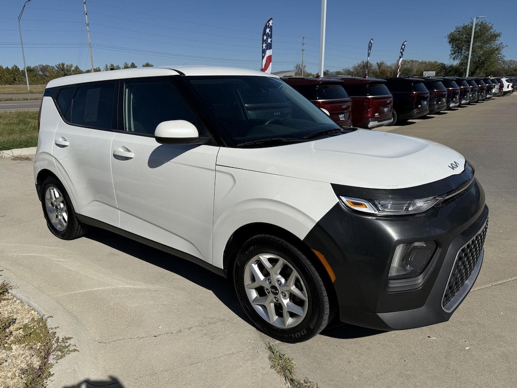 Used 2022 Kia Soul LX Hatchback
