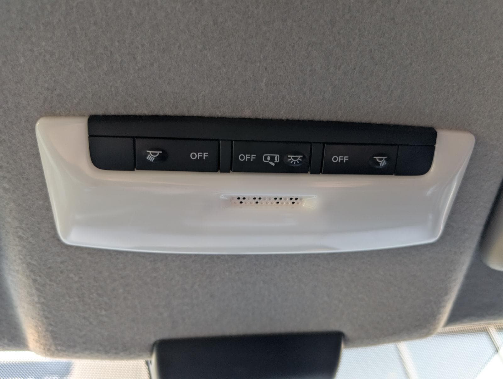 2020 Nissan Kicks SR - Photo 16