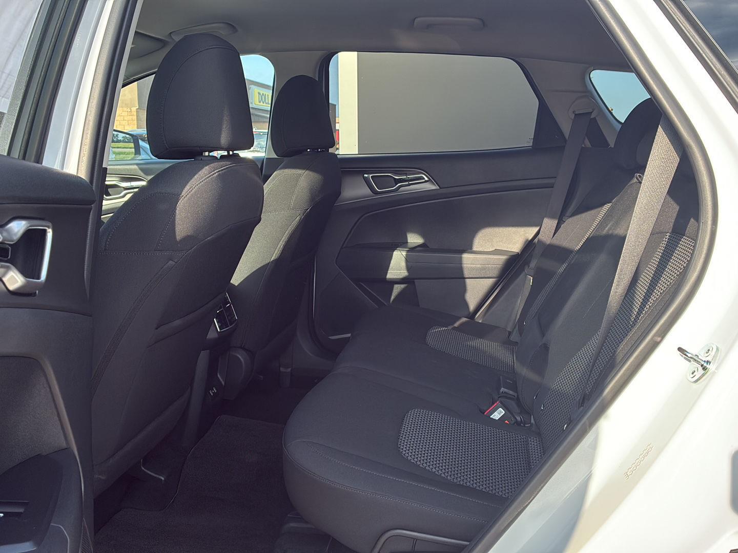2026 Kia Sportage LX - Photo 9