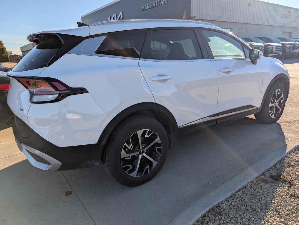 Used 2024 Kia Sportage EX SUV