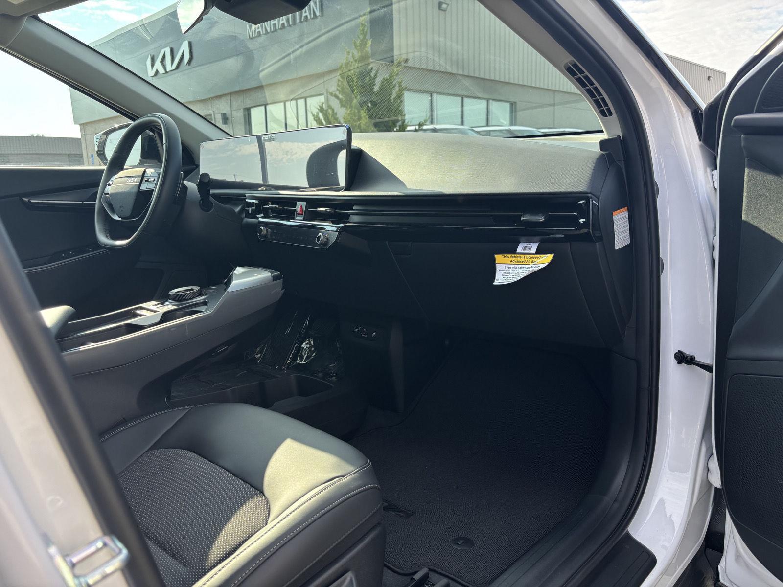 2025 Kia EV6 Light L/R - Photo 28