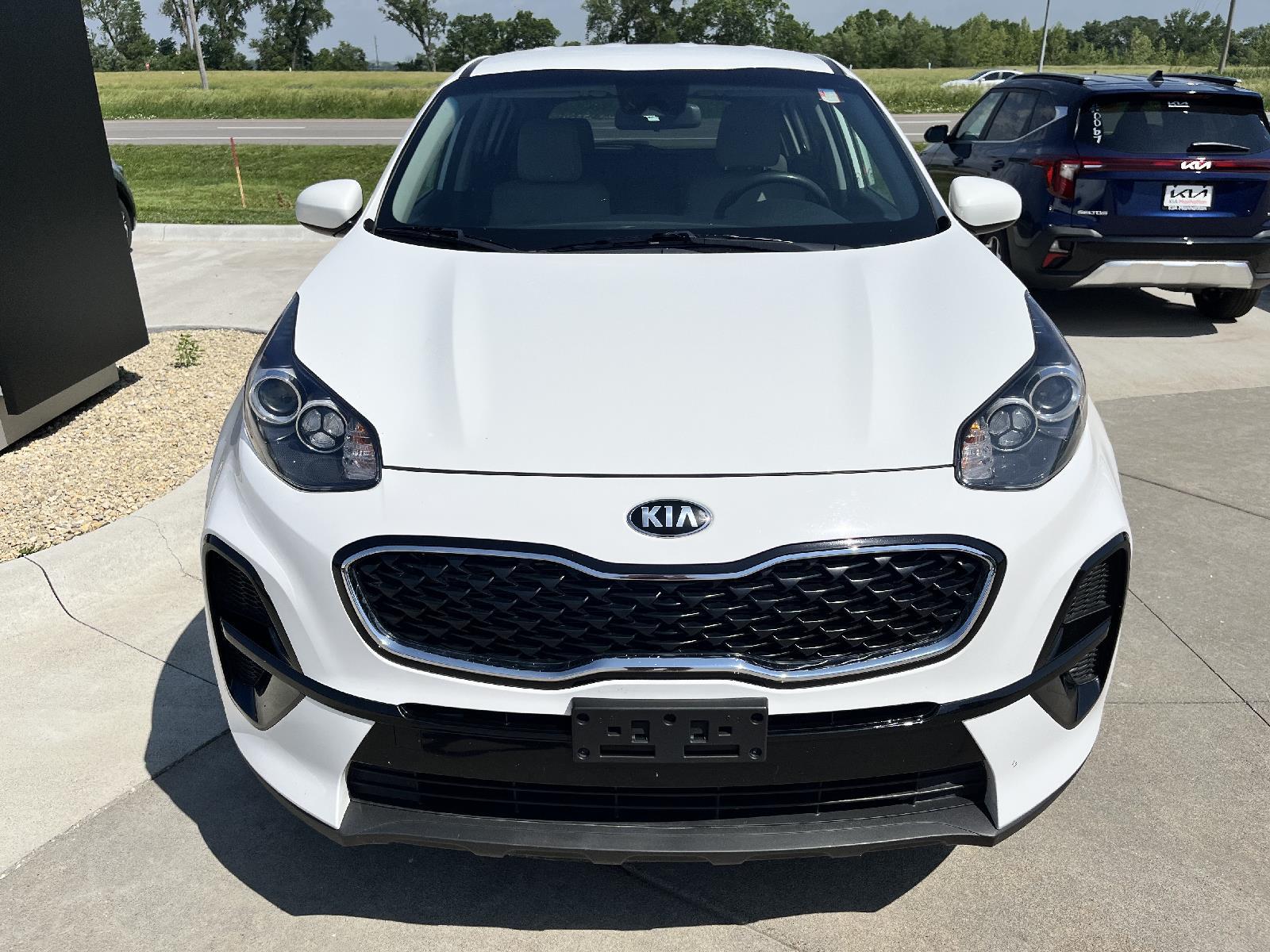 Used 2020 Kia Sportage LX with VIN KNDPM3AC3L7647629 for sale in Manhattan, KS