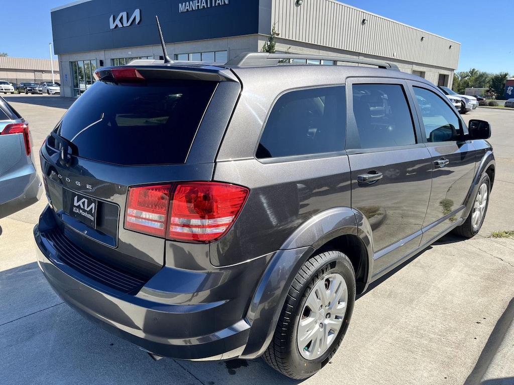 Used 2020 Dodge Journey SE Value SUV