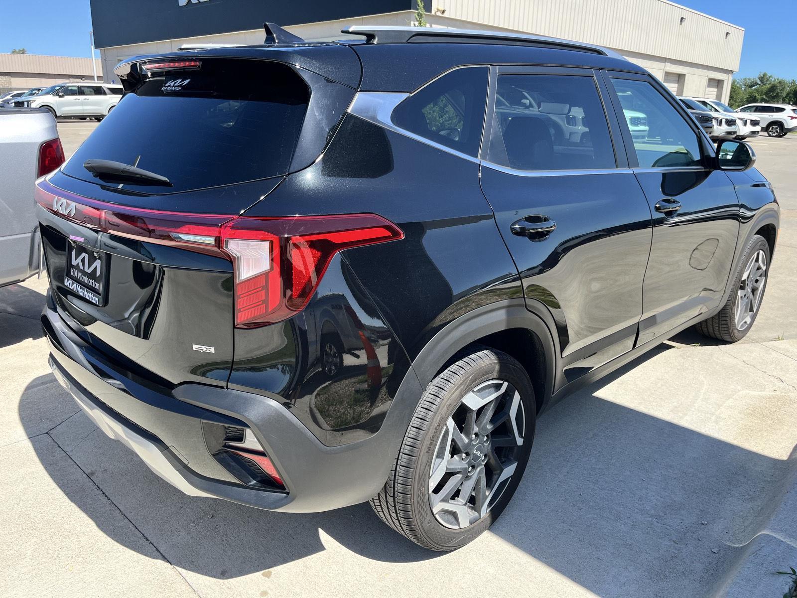 2024 Kia Seltos SX photo 4