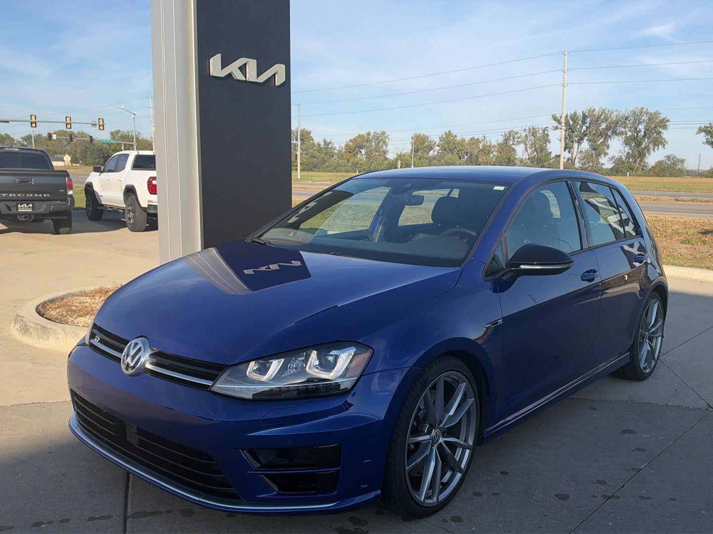 2017 Volkswagen Golf R