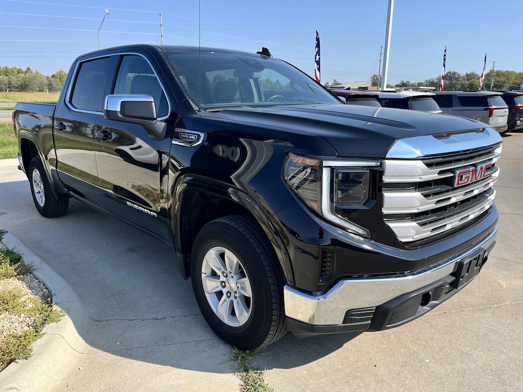 Used 2024 GMC Sierra 1500 SLE Truck