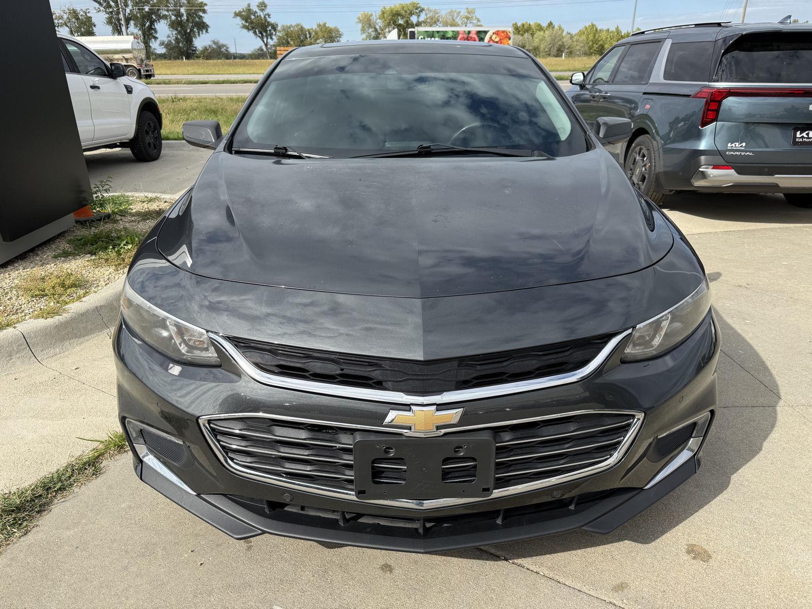 Used 2018 Chevrolet Malibu Premier with VIN 1G1ZE5SX0JF102521 for sale in Manhattan, KS