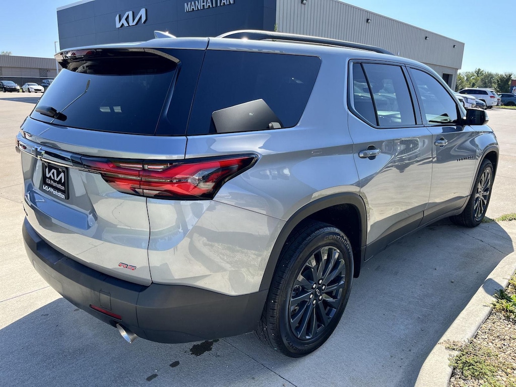 Used 2023 Chevrolet Traverse RS SUV