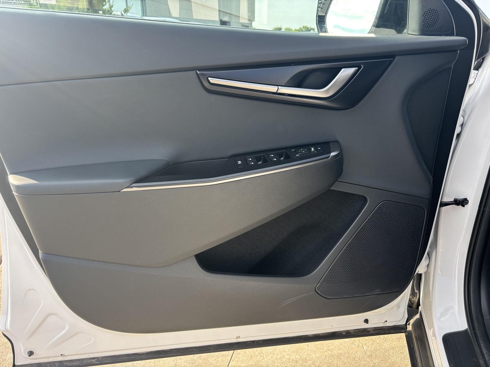 2025 Kia EV6 Light L/R - Photo 10