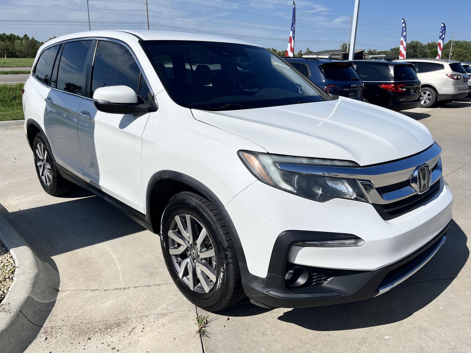 2020 Honda Pilot EX photo 3