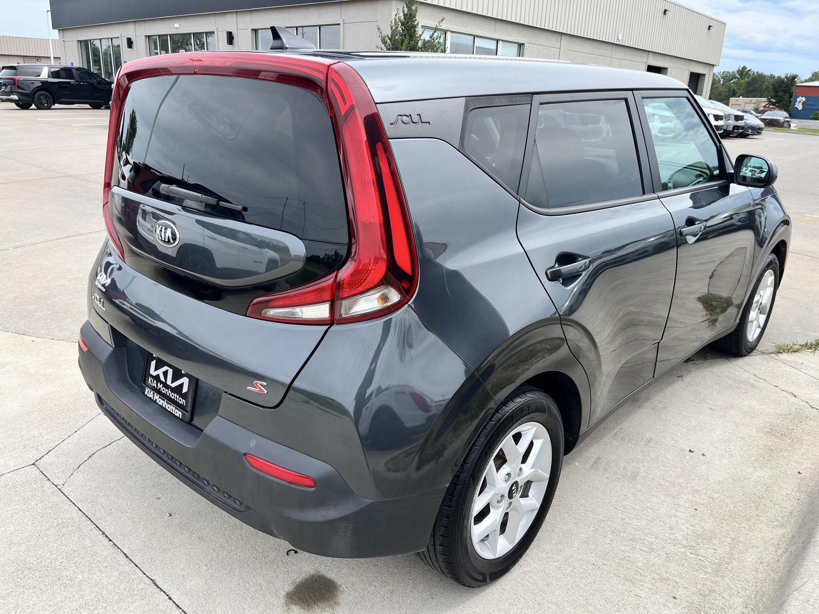 2021 Kia Soul S photo 3