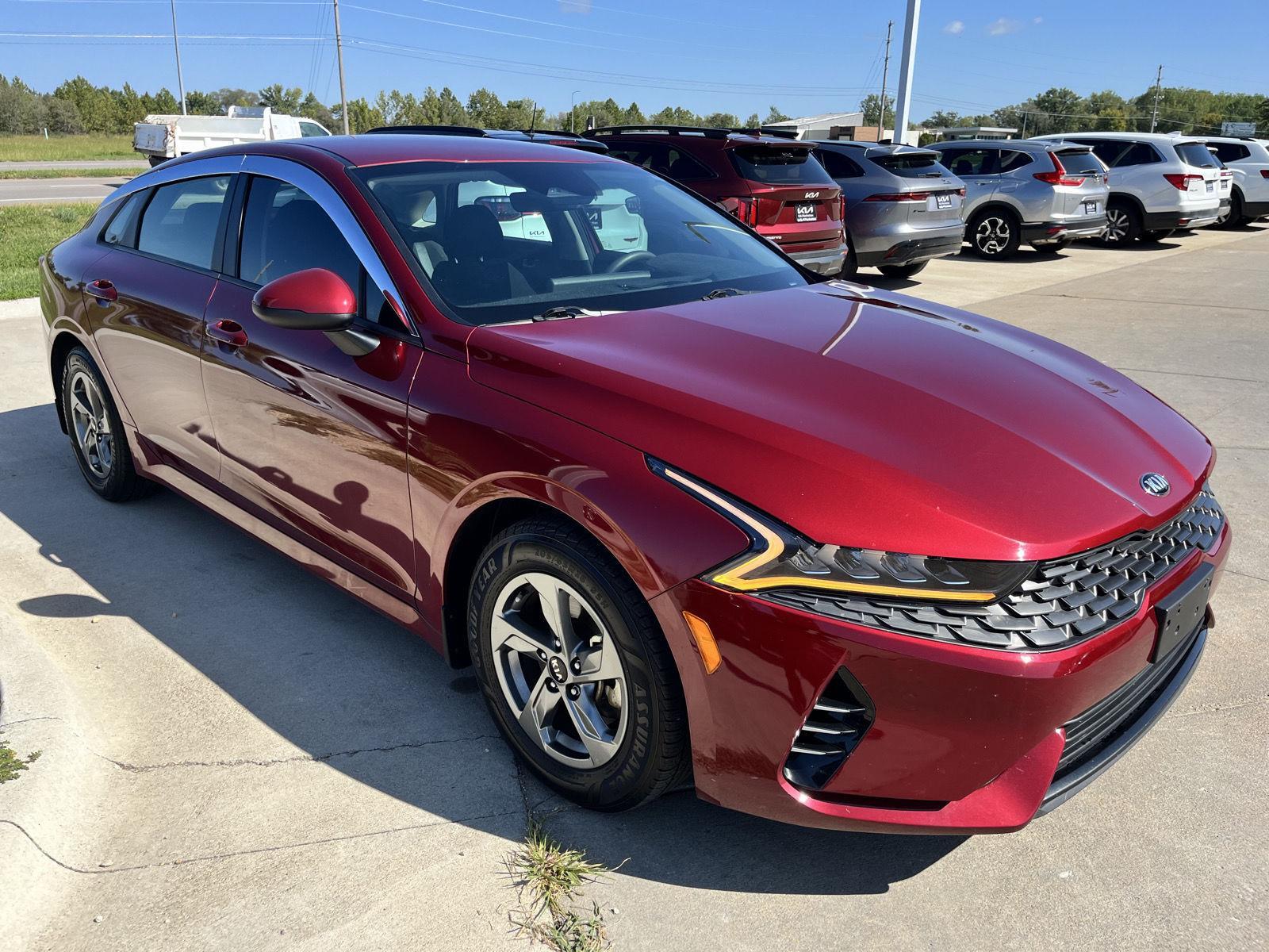 2021 Kia K5 LXS photo 2