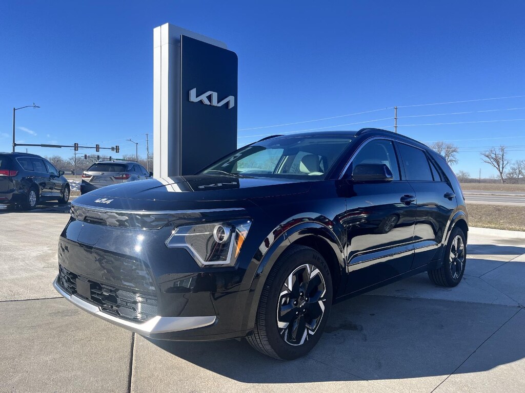 Used 2023 Kia Niro EV Wind SUV