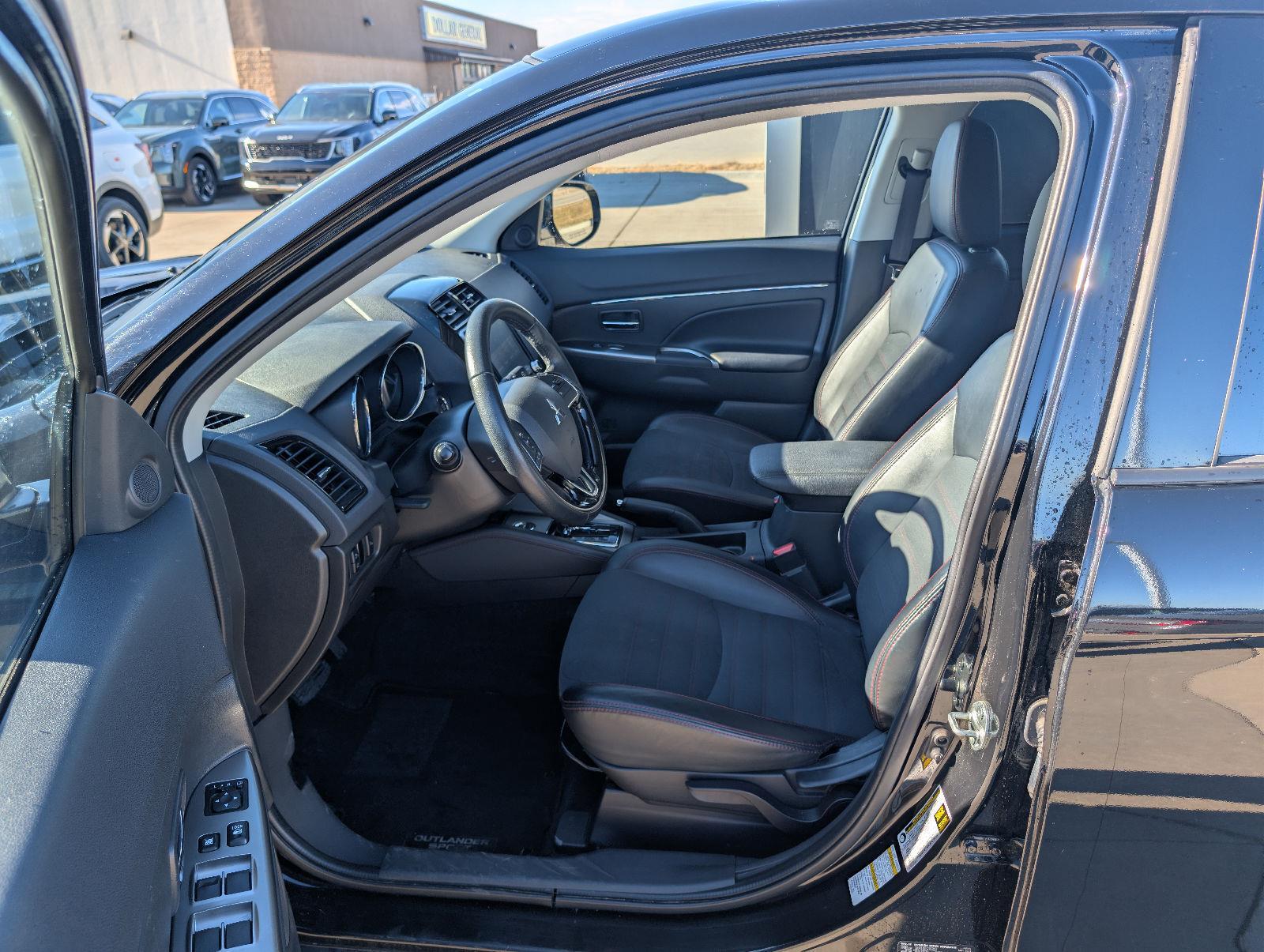 2024 Mitsubishi Outlander Sport SE - Photo 7