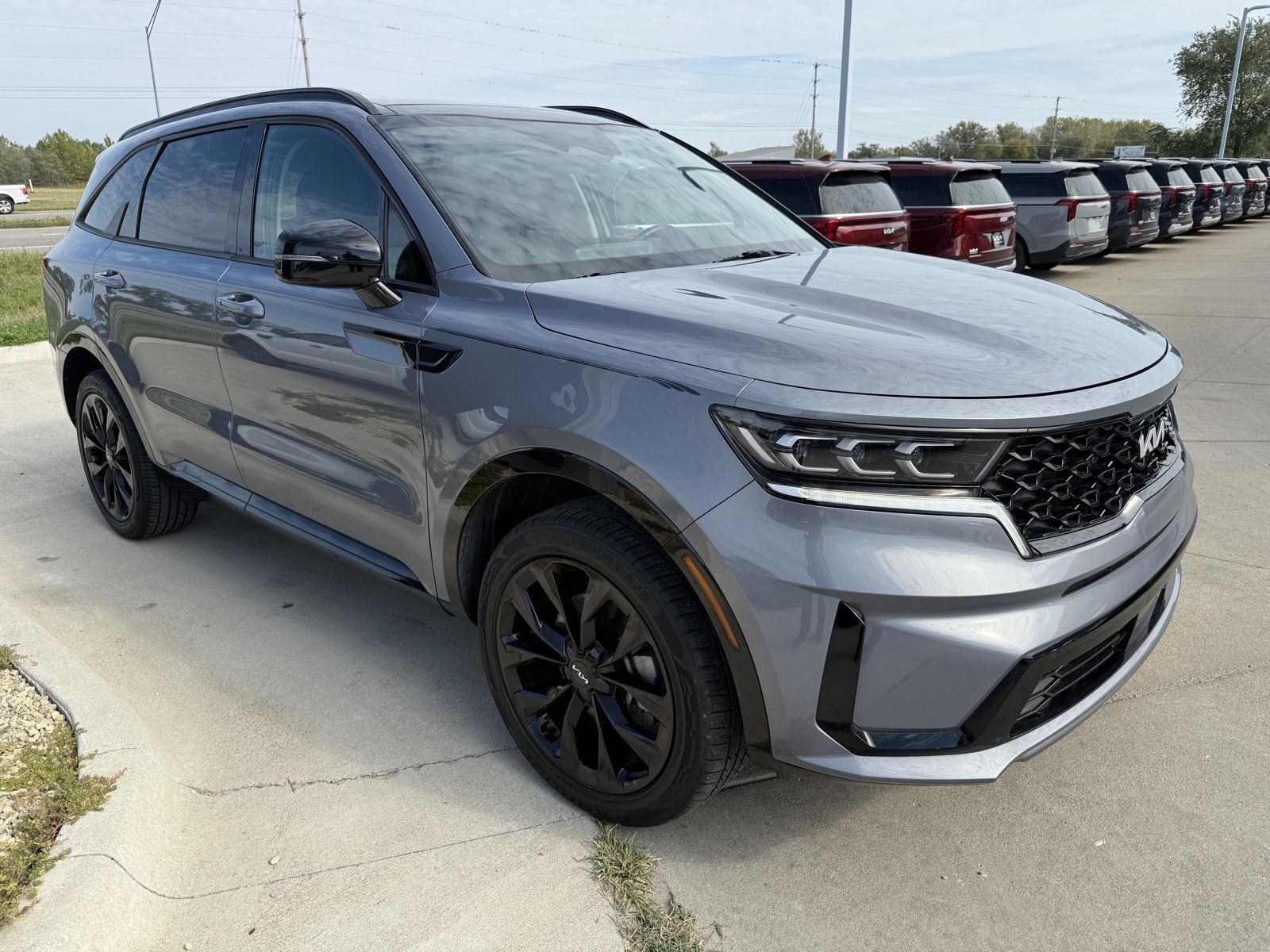 2023 Kia Sorento SX photo 3