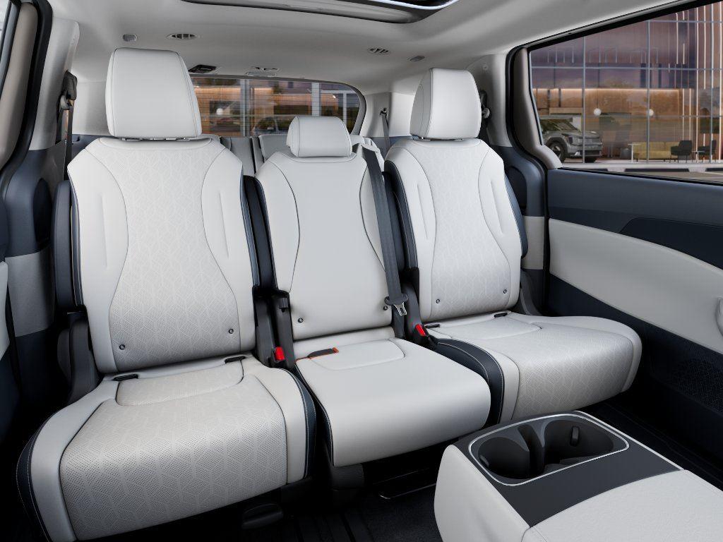 2026 Kia Carnival SX - Photo 16