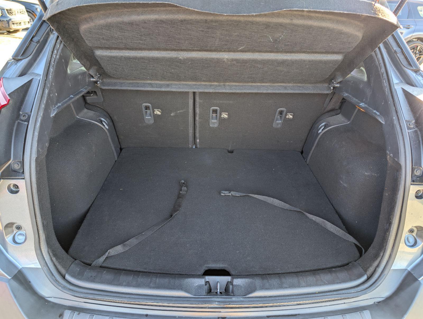 2020 Nissan Kicks SR - Photo 11