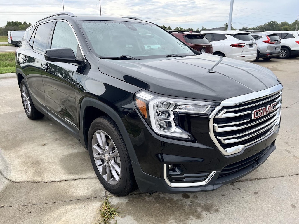 Used 2023 GMC Terrain SLT SUV