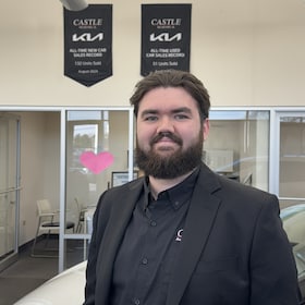 Staff member Alex Connolly from ID_9348bc
