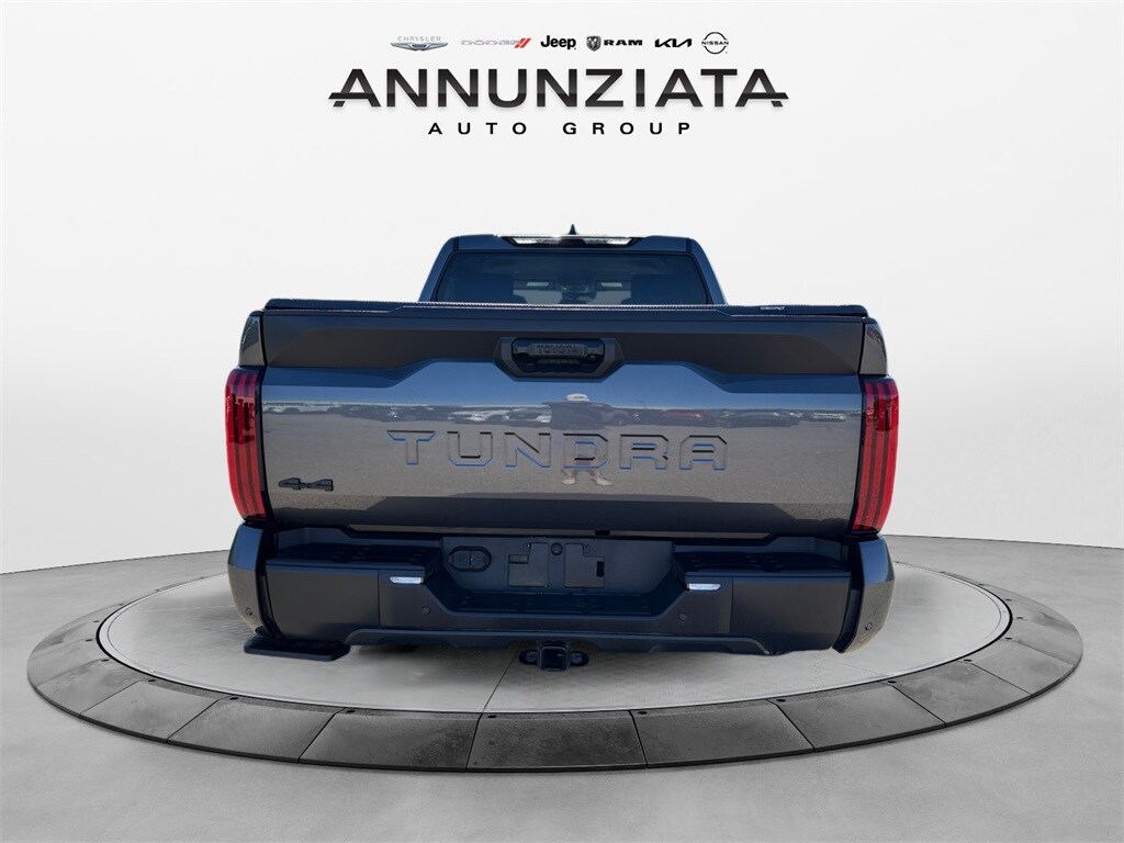 2023 Toyota Tundra SR5 CrewMax photo 4