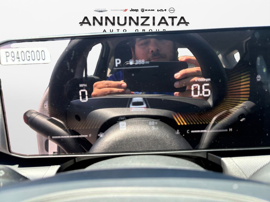 2025 Kia K4 LXS - Photo 30
