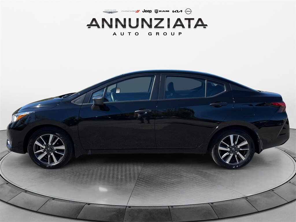 2024 Nissan Versa 1.6 S photo 2