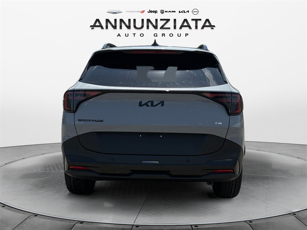 2026 Kia Sportage X-Line photo 4