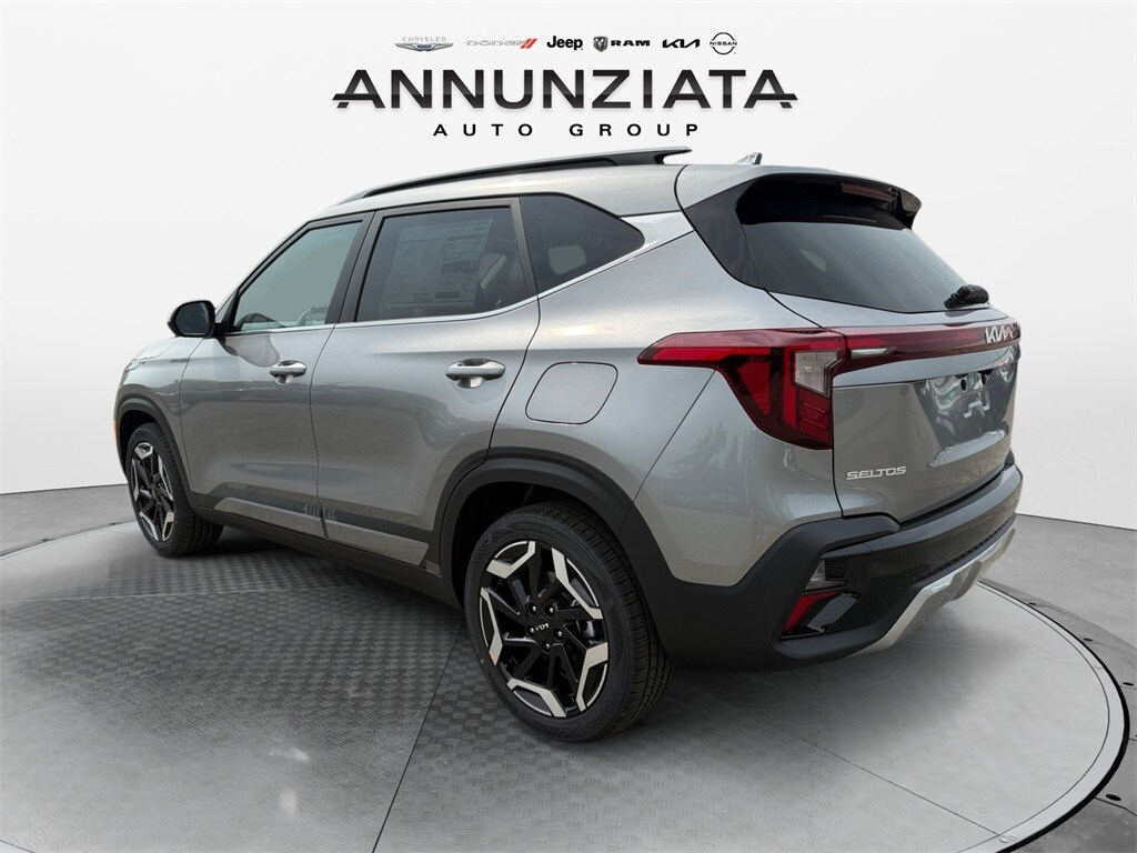 2026 Kia Seltos SX photo 3