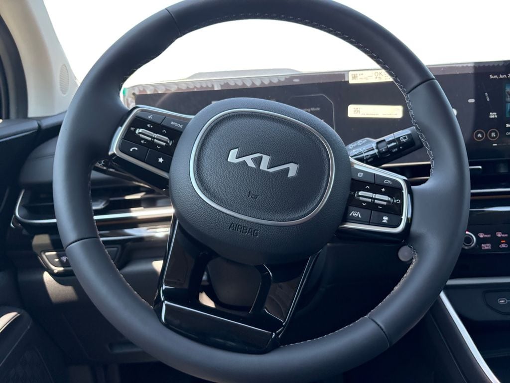 2026 Kia Carnival SX Prestige - Photo 12