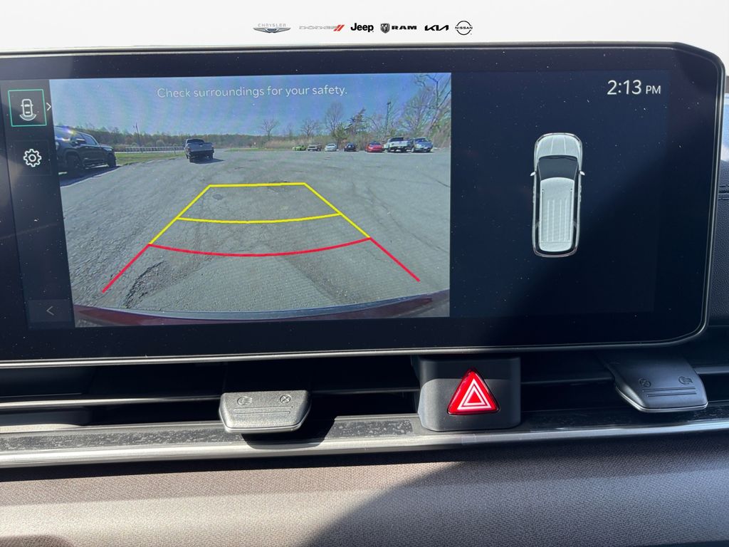 2025 Kia Carnival EX - Photo 13